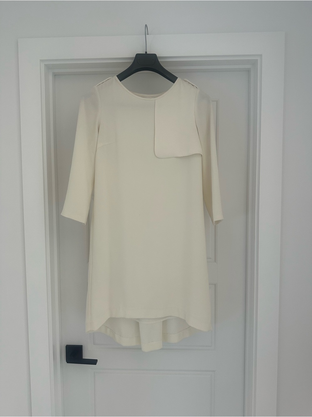 Club Monaco Cream High-Low Shift Dress with Asymmetrical Flap